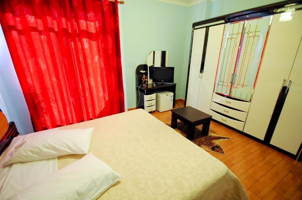 Hotel Lubjana Tiran Oda fotoğraf